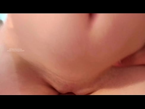 ❤️ Duke fjetur në dhomën e motrës sime dhe kështu u zgjova ❤ Vetëm porno tek ne