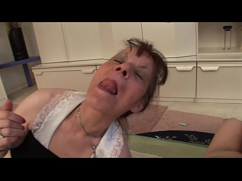 ❤️ Dy gjyshe dhe një gjysh kanë një treshe ❤ Vetëm porno tek ne